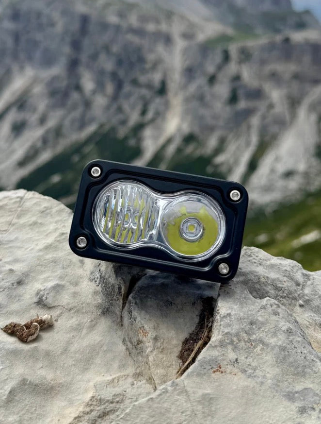 Battery powered Baja style light